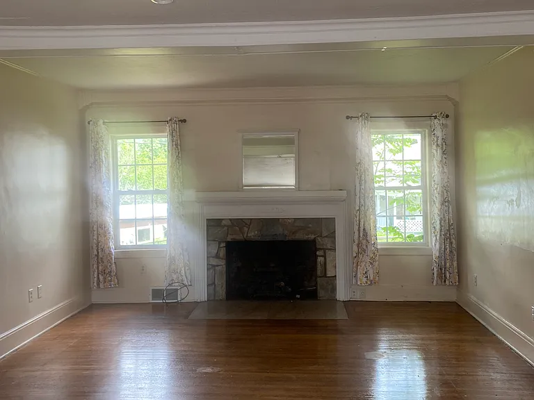 1293 Main St — Photo 15