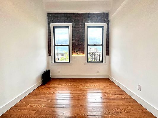 3rd image of 485 Pacific St #D2