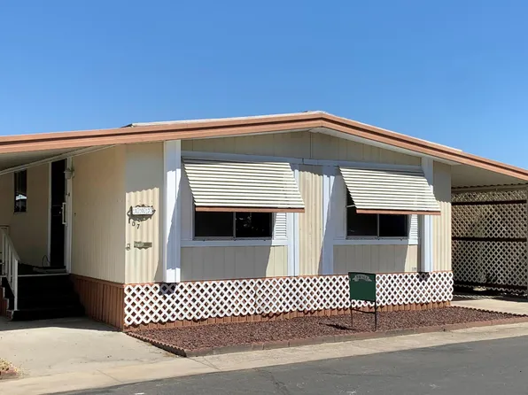 581 N Crawford Avenue #107, Dinuba, CA 93618