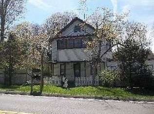 33 Dodgingtown Rd, Newtown, CT 06470