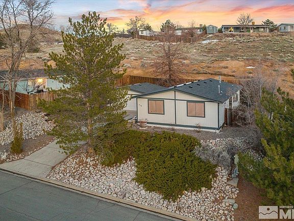 2nd image of 410 Summerhill Dr