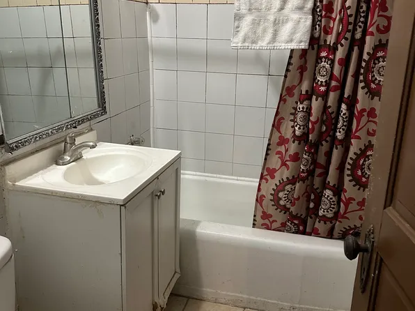 2549 W 50th St #2, Chicago, IL 60632