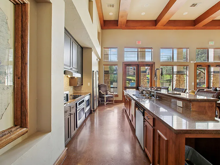 The Residences Of Holland Lake — Photo 26