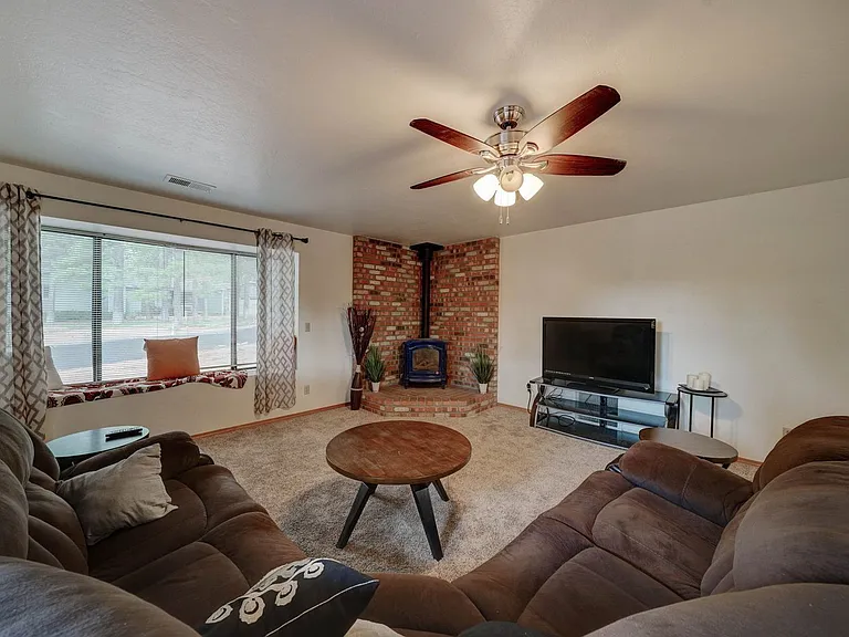 1540 N Spanish Moss Way — Photo 7