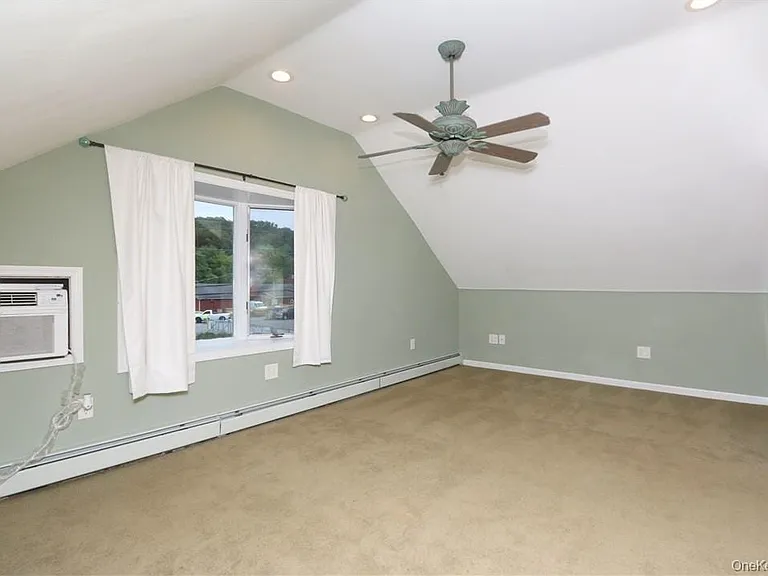 7 Meadow St — Photo 13