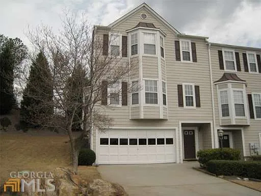 2029 Pinnacle Pointe Dr photo 1