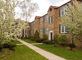 6517 7th Ave #20, Kenosha, WI 53143