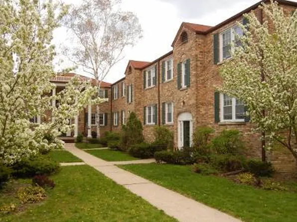6517 7th Ave #20, Kenosha, WI 53143