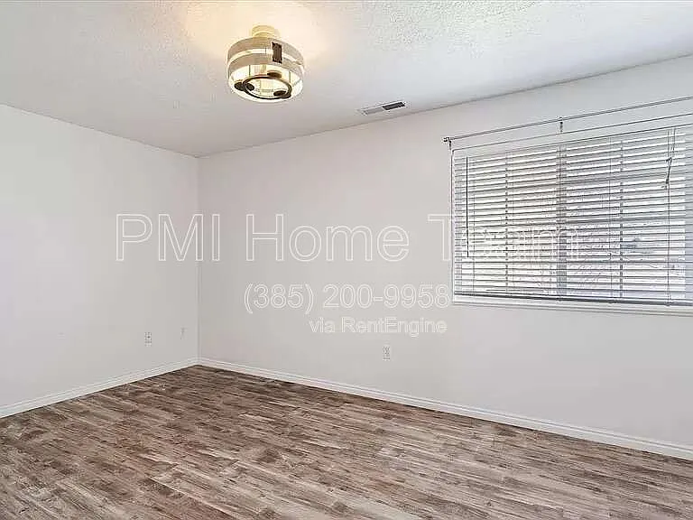 619 W 2300 S #A — Photo 11
