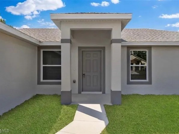 237 Narcissus Ave S, Lehigh Acres, FL 33974