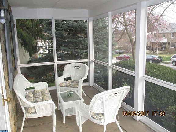 4th image of 15 Althea Ln