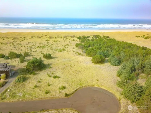 15709 J Place, Long Beach, WA 98631