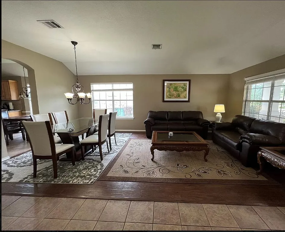 1604 Belvedere Pl — Photo 4
