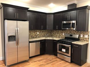 196 Walnut St #3, Newark, NJ 07105