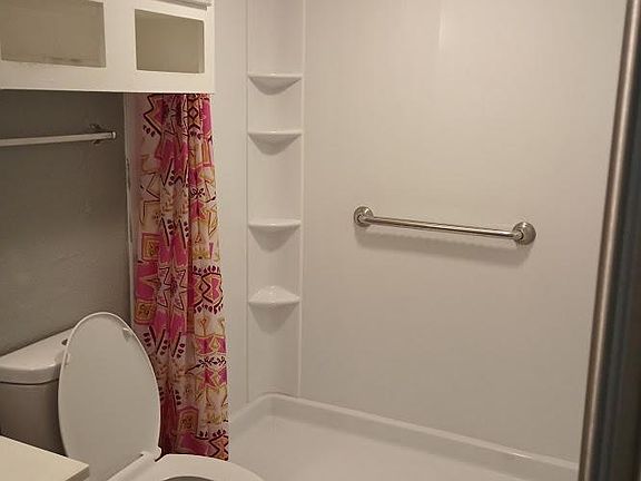 3rd image of 705 E 5th St APT A