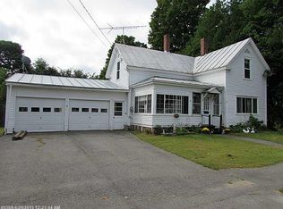 22 Middle St, Madison, ME 04950