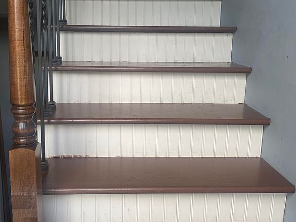 5th image of 3109 Somerset Dr SE