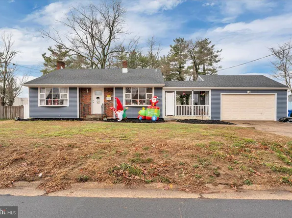 815 Pear St, Cinnaminson, NJ 08077