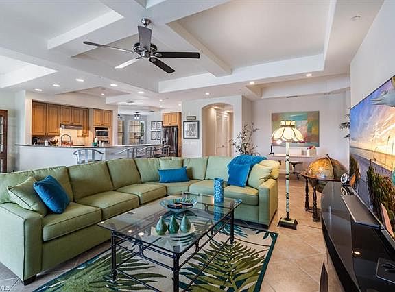 4th image of 546 Avellino Isles Cir APT 11202