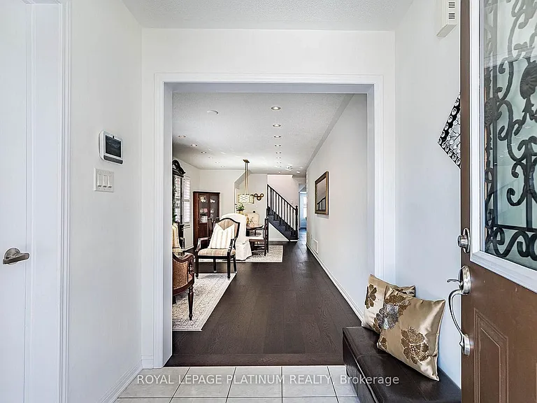 43 Arkwright Dr — Photo 4