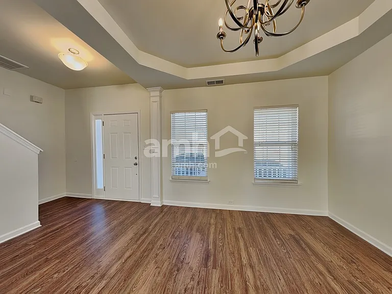 2524 Ingleside Dr — Photo 6