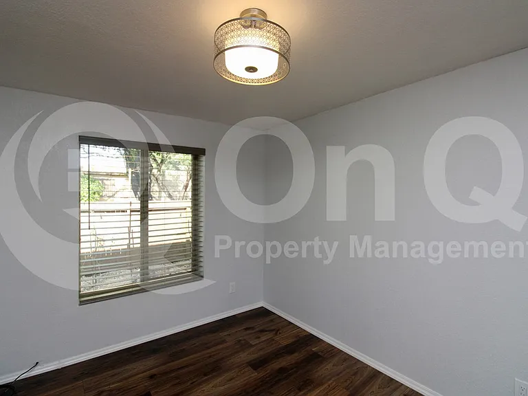 1931 N Camino Alicante — Photo 12