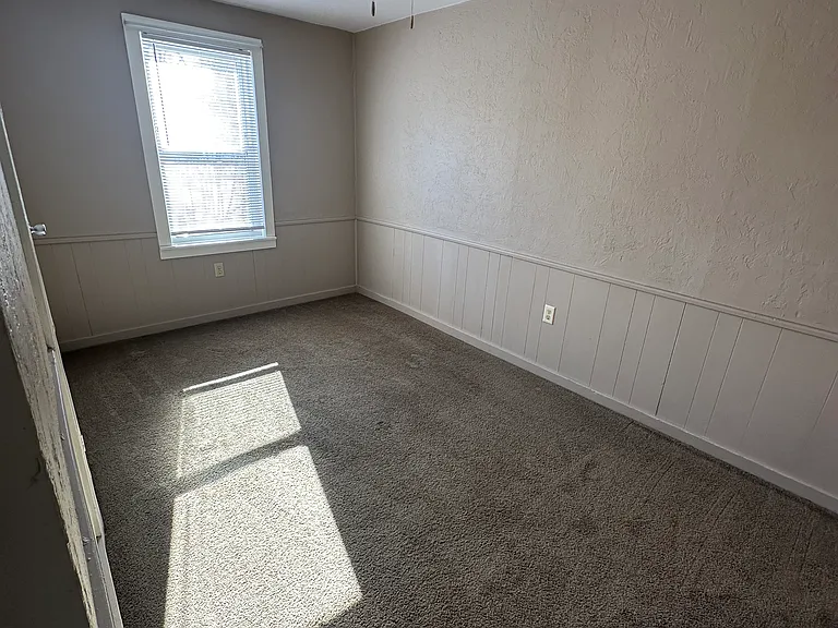 6 Walcott St #1R — Photo 12
