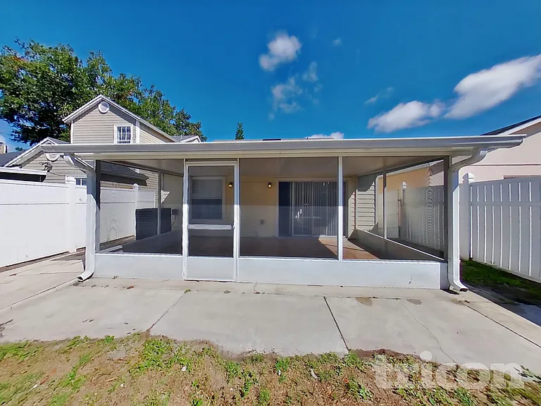 1623 Chatham Cir — Photo 15