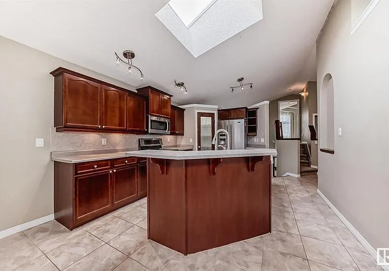 1798 Melrose Cres SW #HOUSE — Photo 16