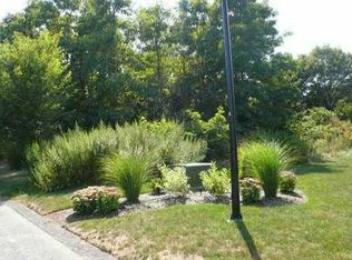 12 Deer Run Rd, Bristol, RI 02809