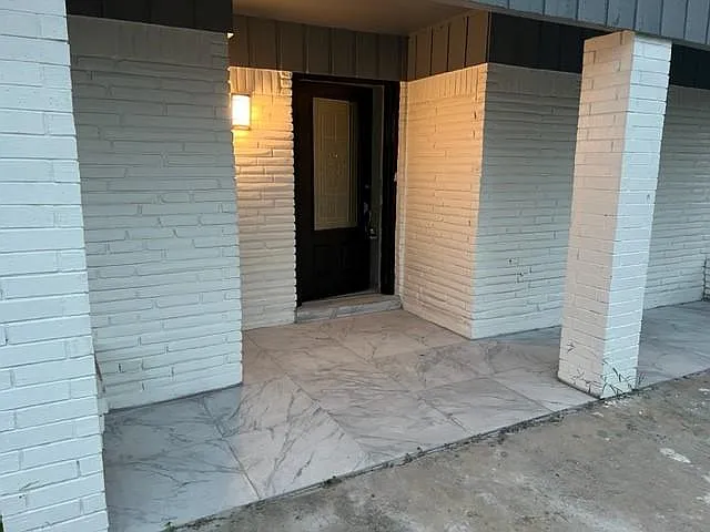 4 bed, 2.5 bath, 1777 sqft, $1,800 — Photo 2