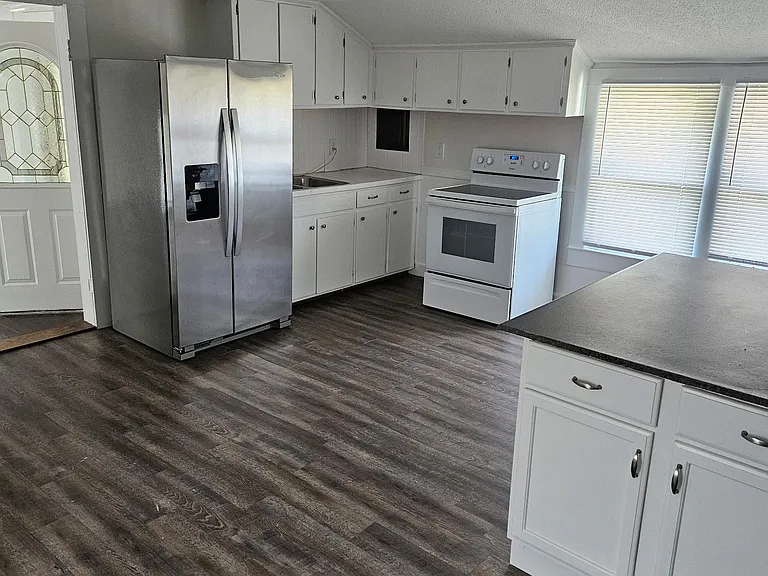 827 Bristol Dr #827 — Photo 11