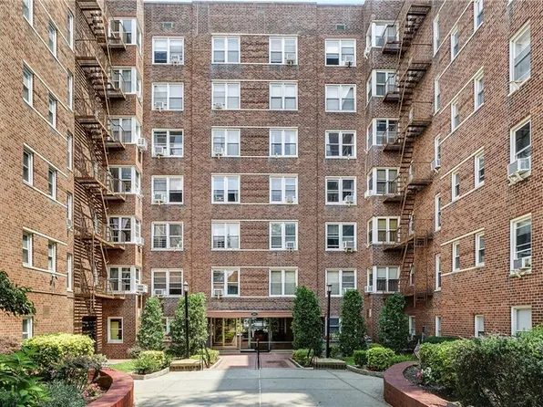 9801 Shore Rd APT 1Q, Brooklyn, NY 11209