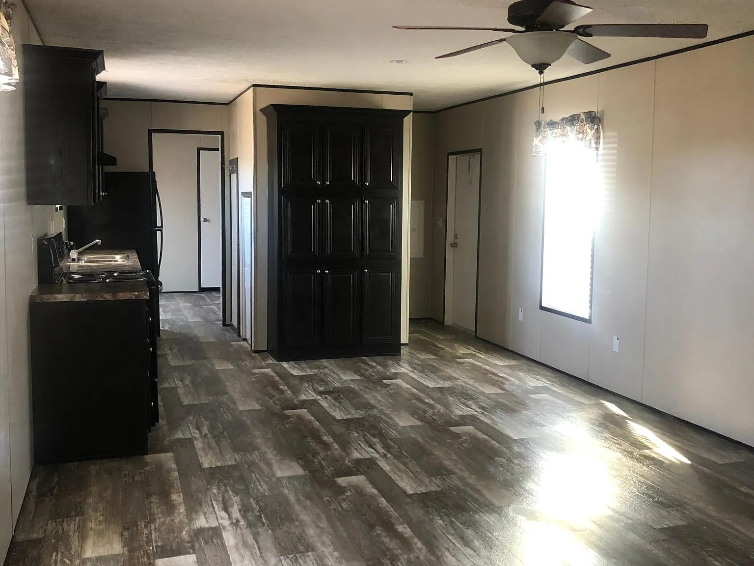 504 Fairview St — Photo 1