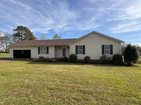 805 Howard St, Union City, TN 38261