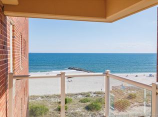 370 W Broadway #5W, Long Beach, NY 11561
