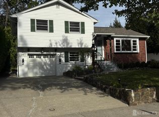 24 Stiles St, Springfield, NJ 07081