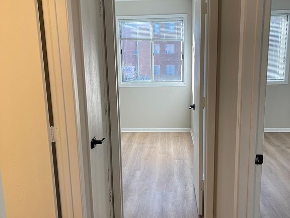 5th image of 4161 Williamsburg Ct #201