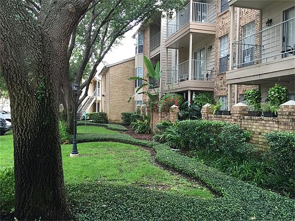 2nd image of 12550 Whittington Dr #3/313