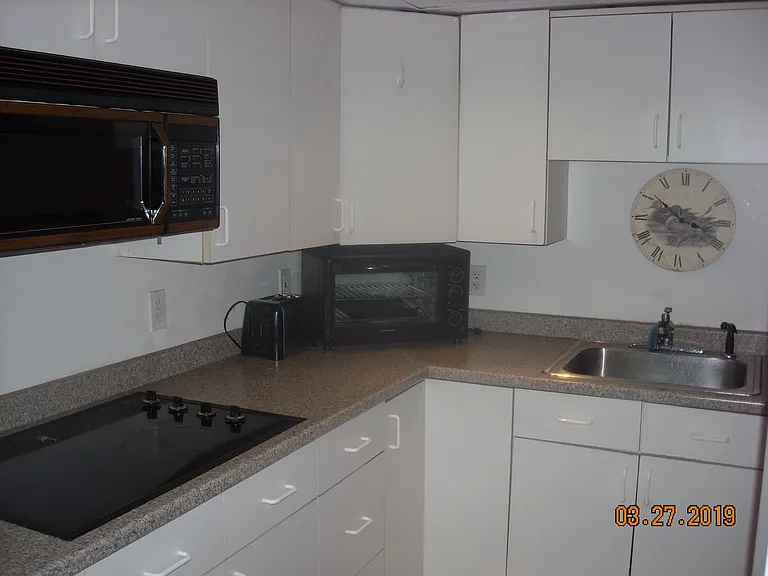 170 Mill Plain Rd — Photo 18