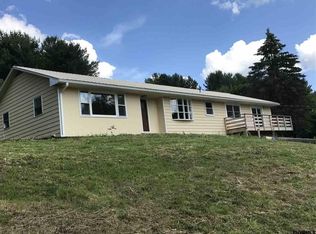 18 Terrace Dr, New Lebanon, NY 12125