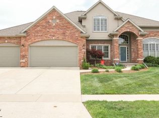 2406 Morgan Jane Dr, Bloomington, IL