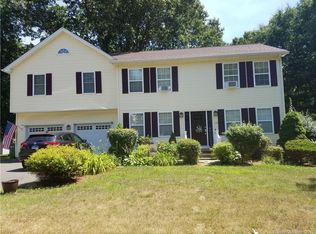 120 Winterwood, Windsor, CT 06095