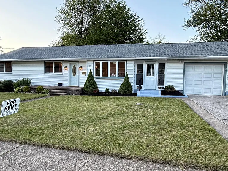 51 Macon Dr — Photo 3