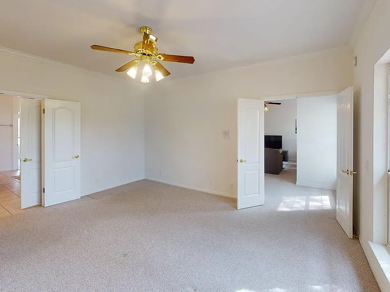 403 Maple Run — Photo 9