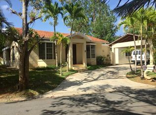 138 Camino De Las Trinitarias, Cidra, PR 00739