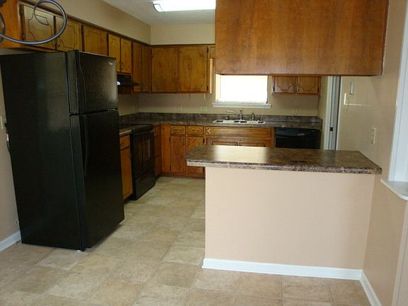 4th image of 4173 Pebble Creek Dr