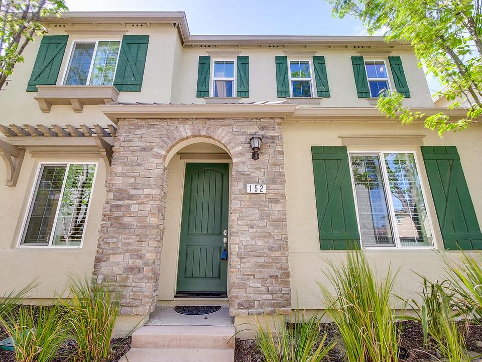 1st image of 152 English Rose Cir