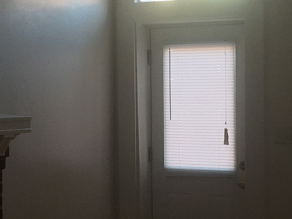 4th image of 3243 Texas Ave