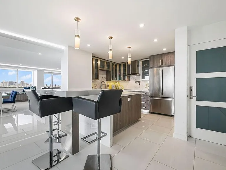 545 S Fort Lauderdale Beach Blvd #1703-1704 — Photo 2